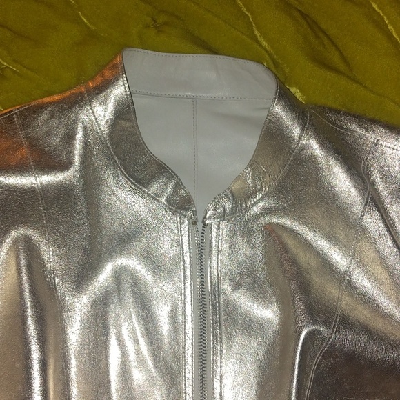 NWT La Marque Chapin Iconic Reversible Leather Jacket Bone and Gold size XL - Picture 5 of 6